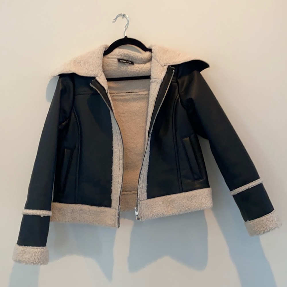 Bomber jacket